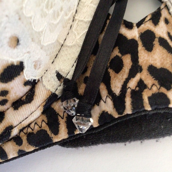 VICTORIAS SECRET VERY SEXY LEOPARD AND LACE BALCONET BRA SIZE 36C - Picture 5 of 13